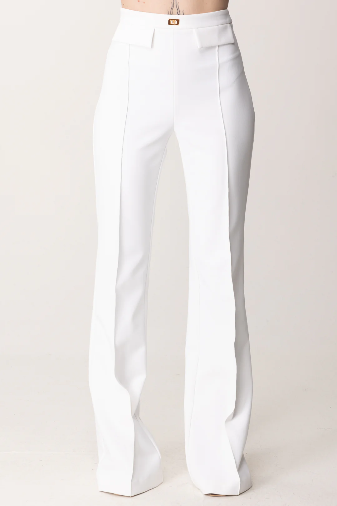 Pantaloni con Placca Logo - Image 3