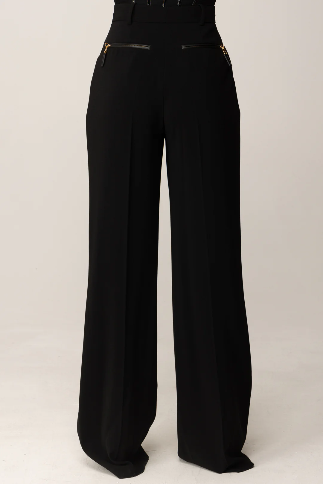 Pantaloni In Crepe Fluido con Pinces - Image 5