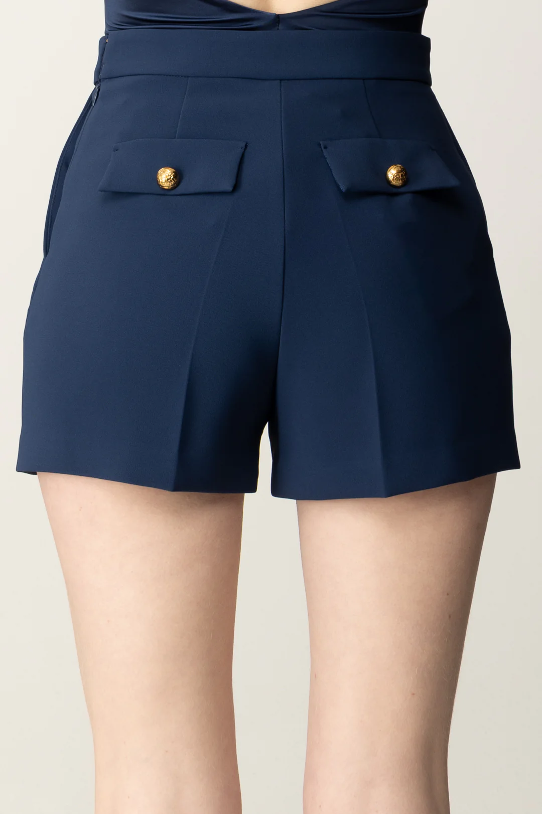 Shorts con Morsetto e Patte - Image 5