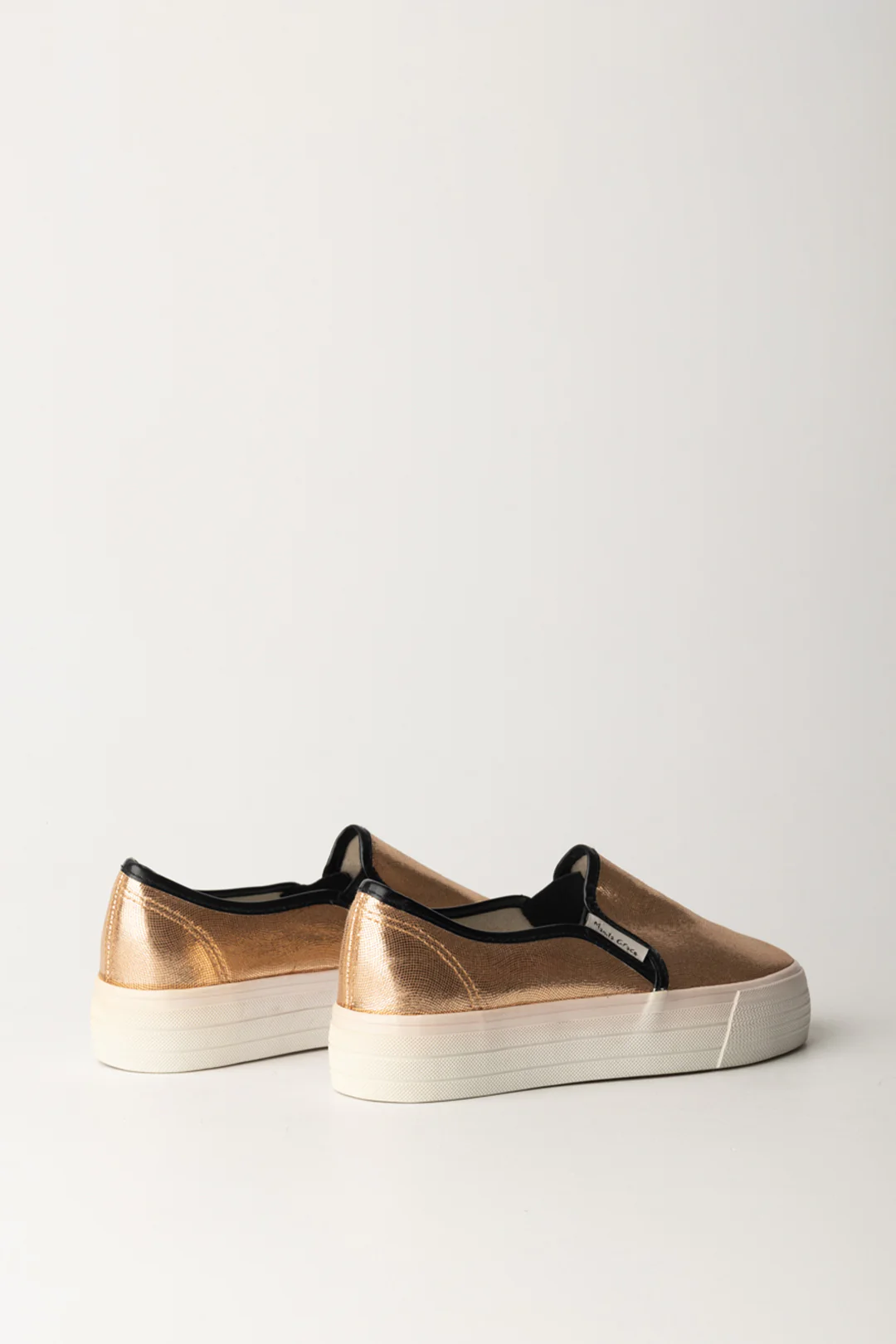 Sneakers Laminate - Image 3