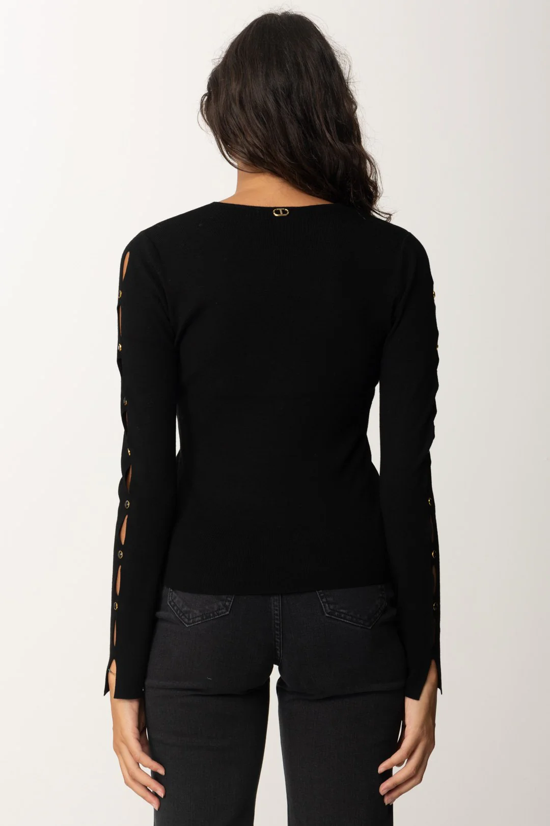 Maglia con Aperture e Borchiette - Image 5